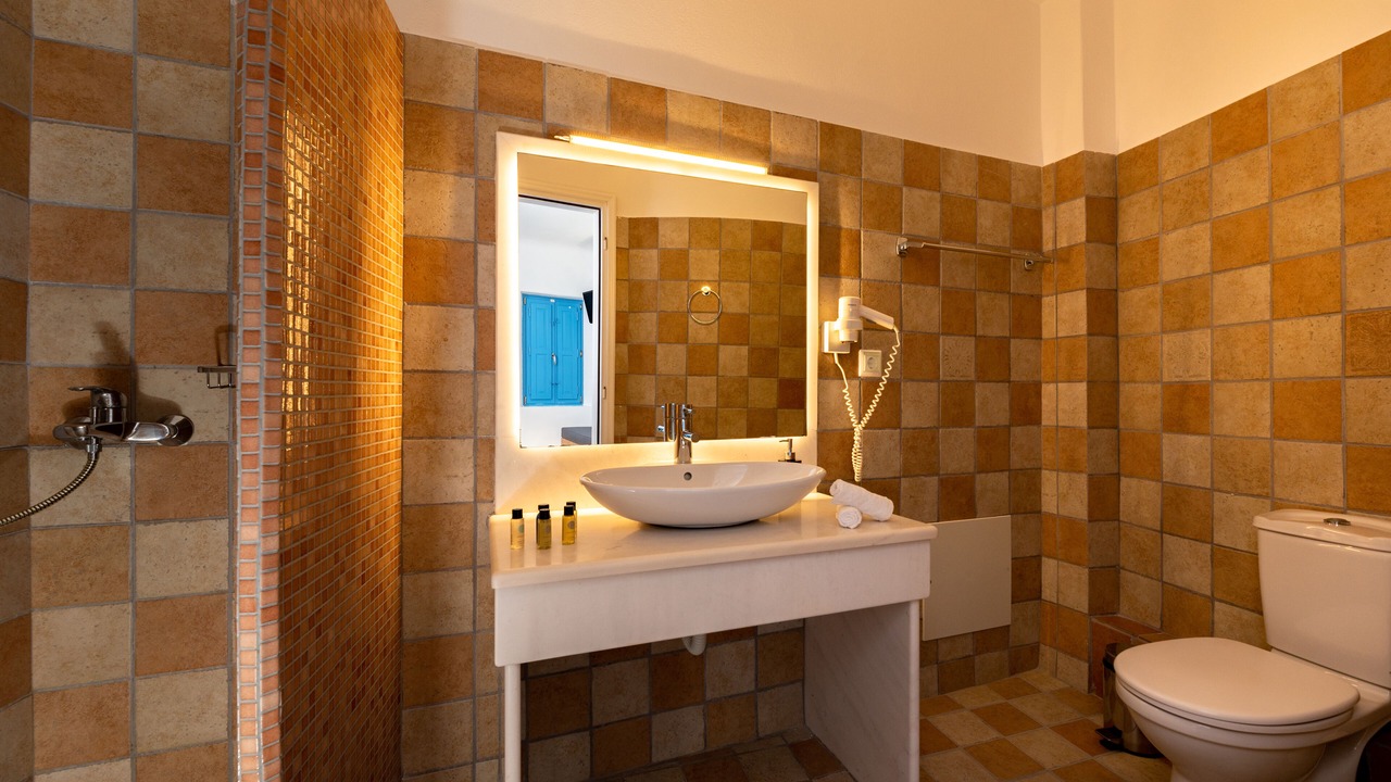 Photo of Bathroom in Kamari