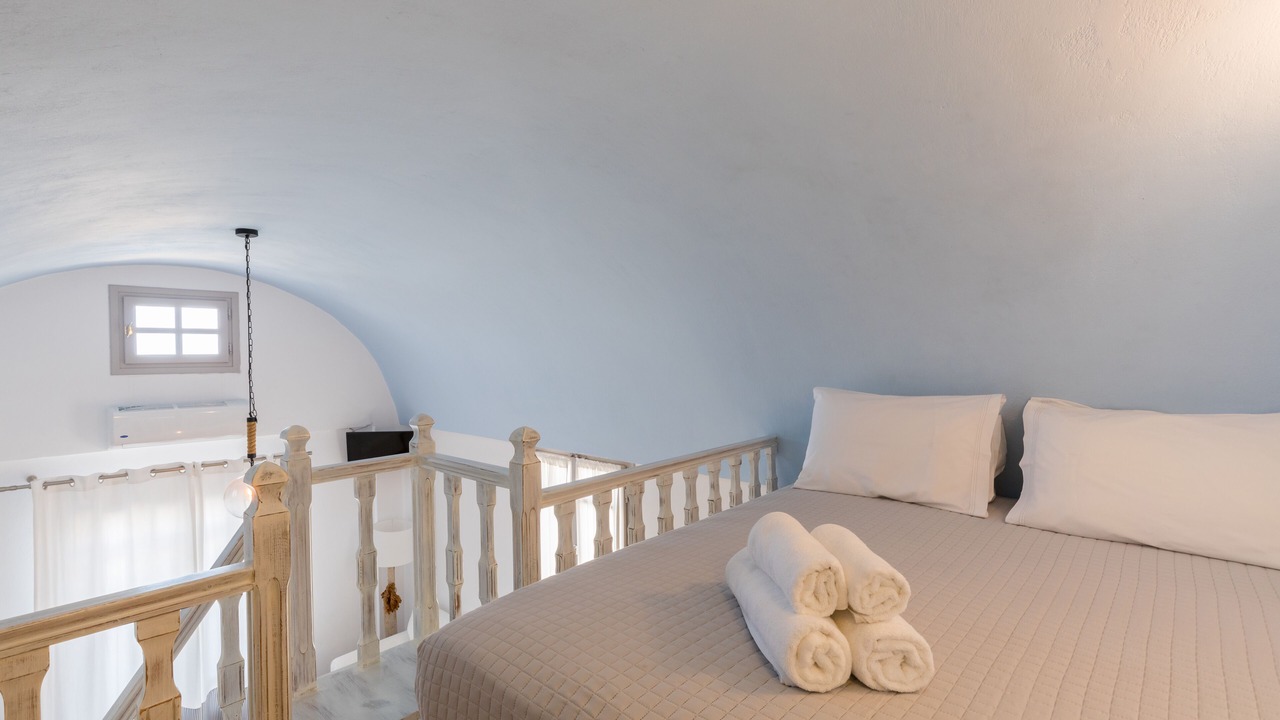 Photo of Bedroom in Messaria