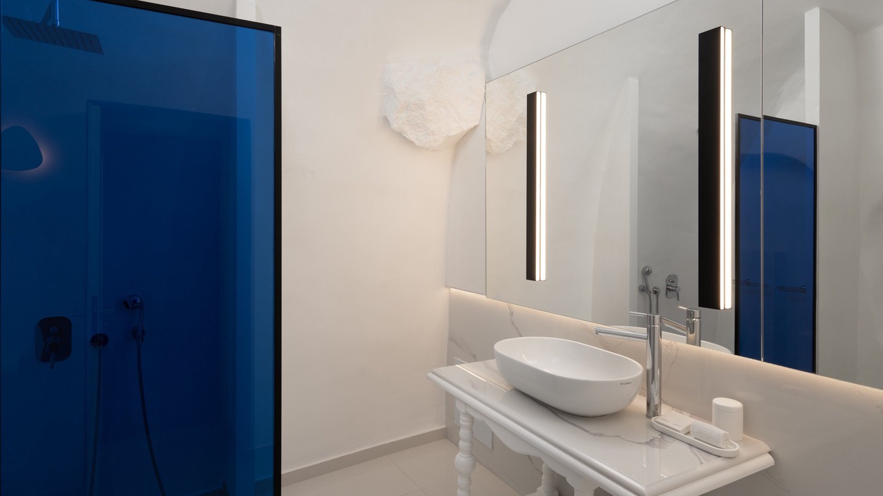Photo of Bedroom in Oia