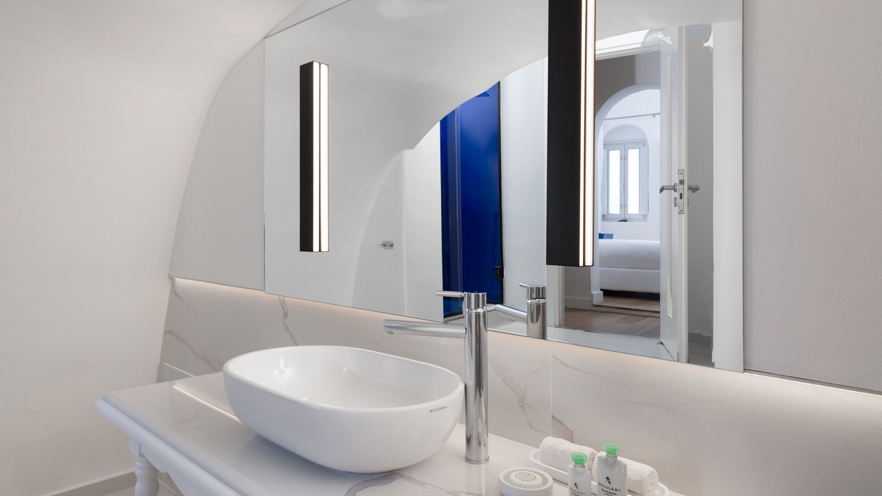 Photo of Bedroom in Oia