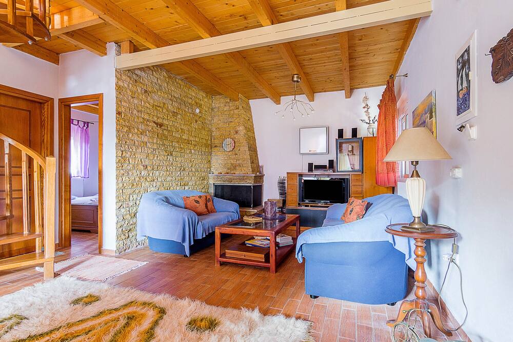 Photo of Livingroom in Markopoulo Mesogaias