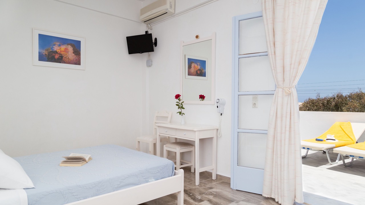 Photo of Bedroom in Kamari