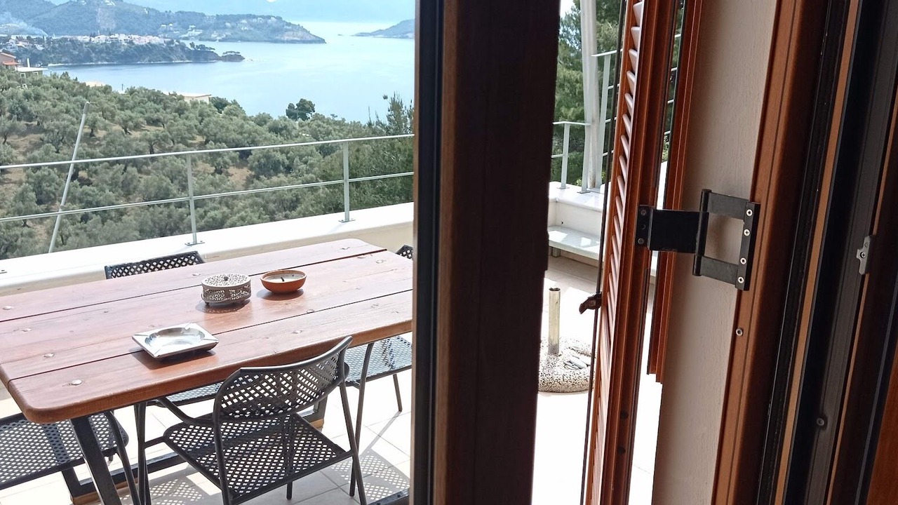 Photo of Patio Balcony in Katsarou