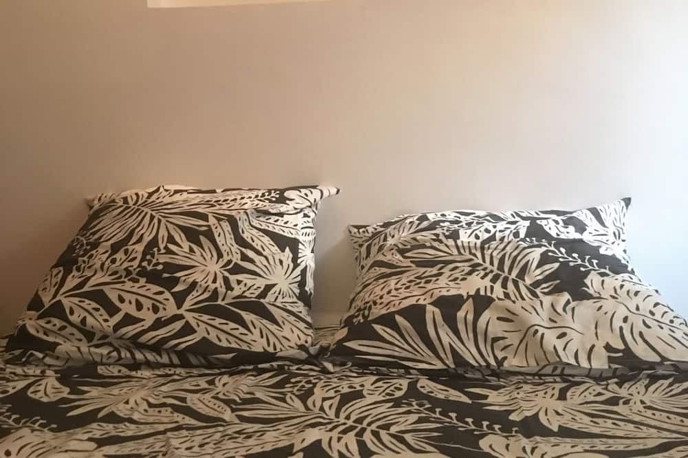 Photo of Bedroom in Majorelle