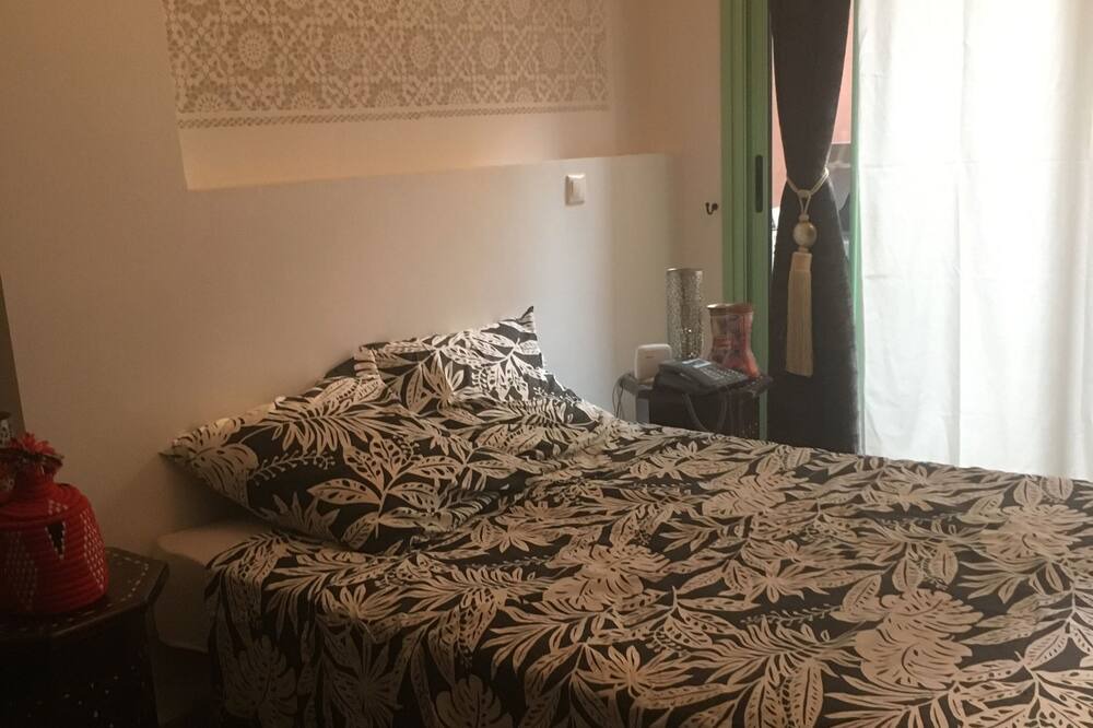 Photo of Bedroom in Majorelle