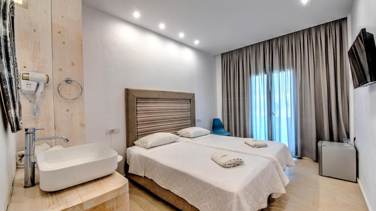 Photo of Bedroom in Monolithos