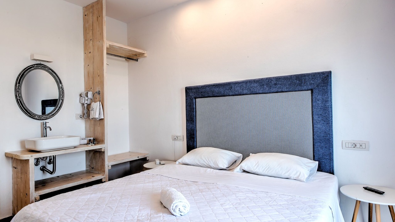 Photo of Bedroom in Monolithos