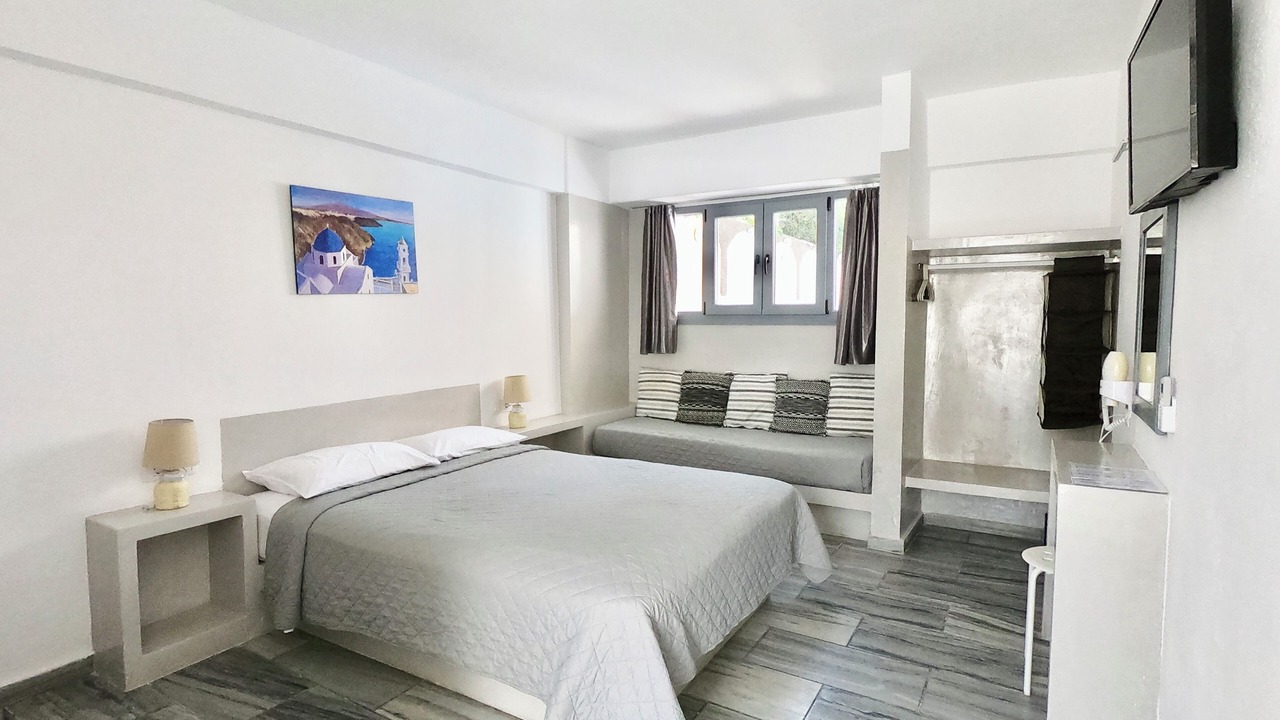 Photo of Bedroom in Perissa