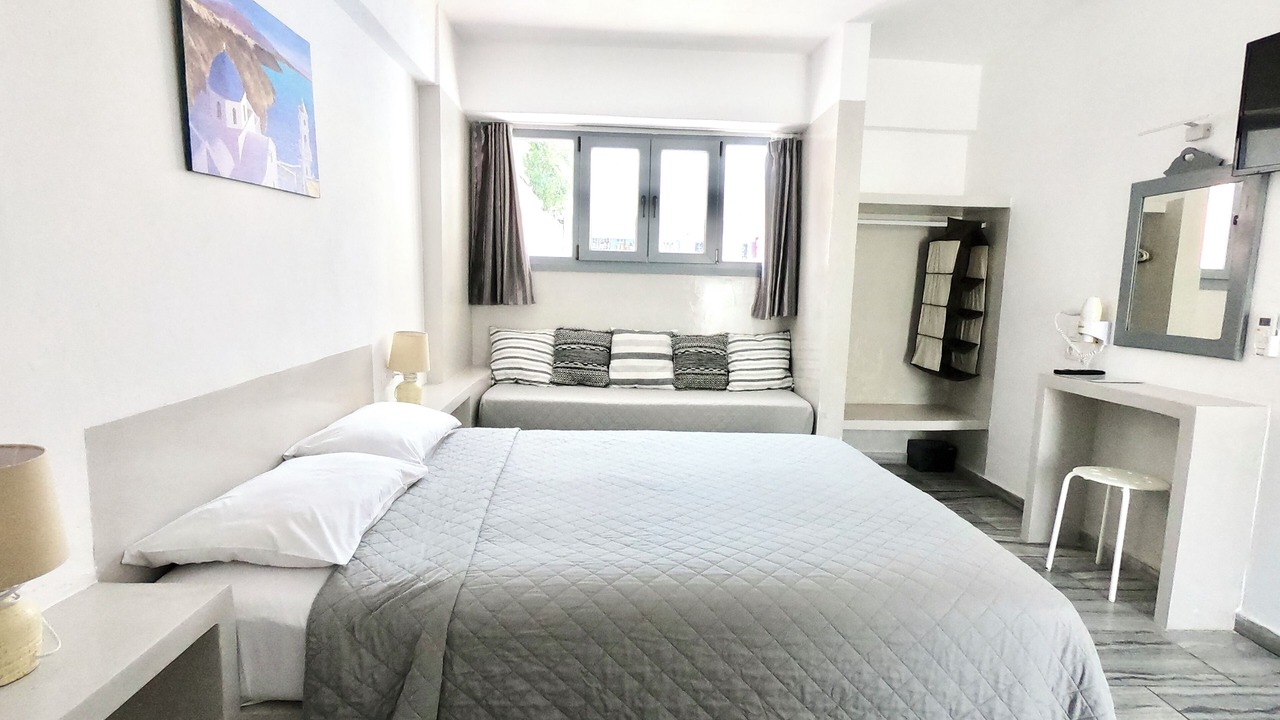 Photo of Bedroom in Perissa