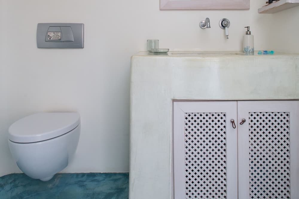 Photo of Bathroom in Agia Paraskevi