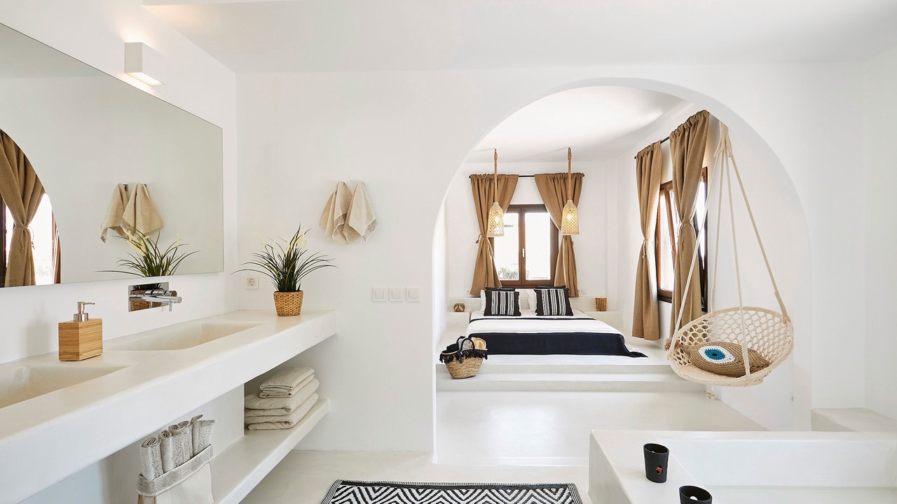 Photo of Bedroom in Messaria