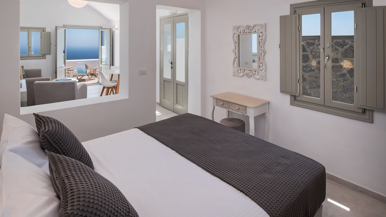 Photo of Bedroom in Fira