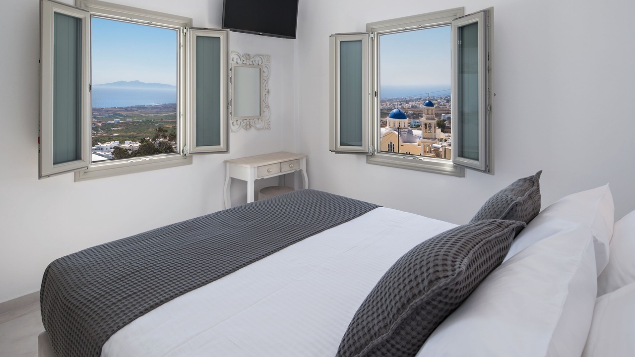 Photo of Bedroom in Fira