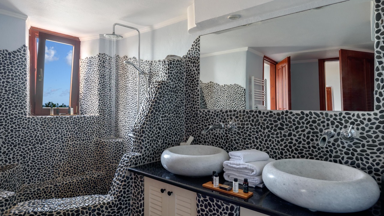 Photo of Bathroom in Karterados