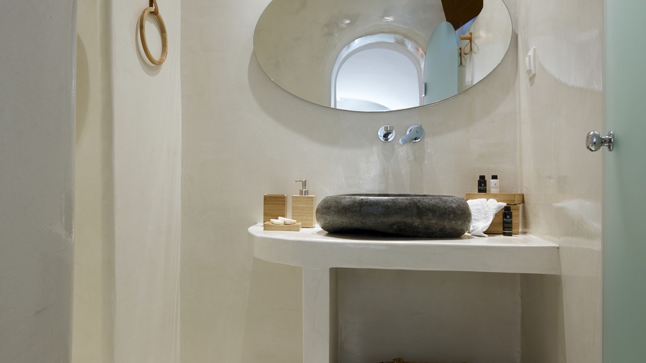 Photo of Bathroom in Exo Gonia