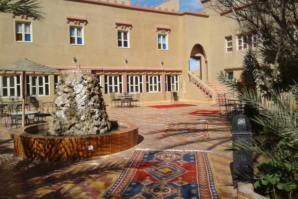 Photo of Patio Balcony in Tigzmerte