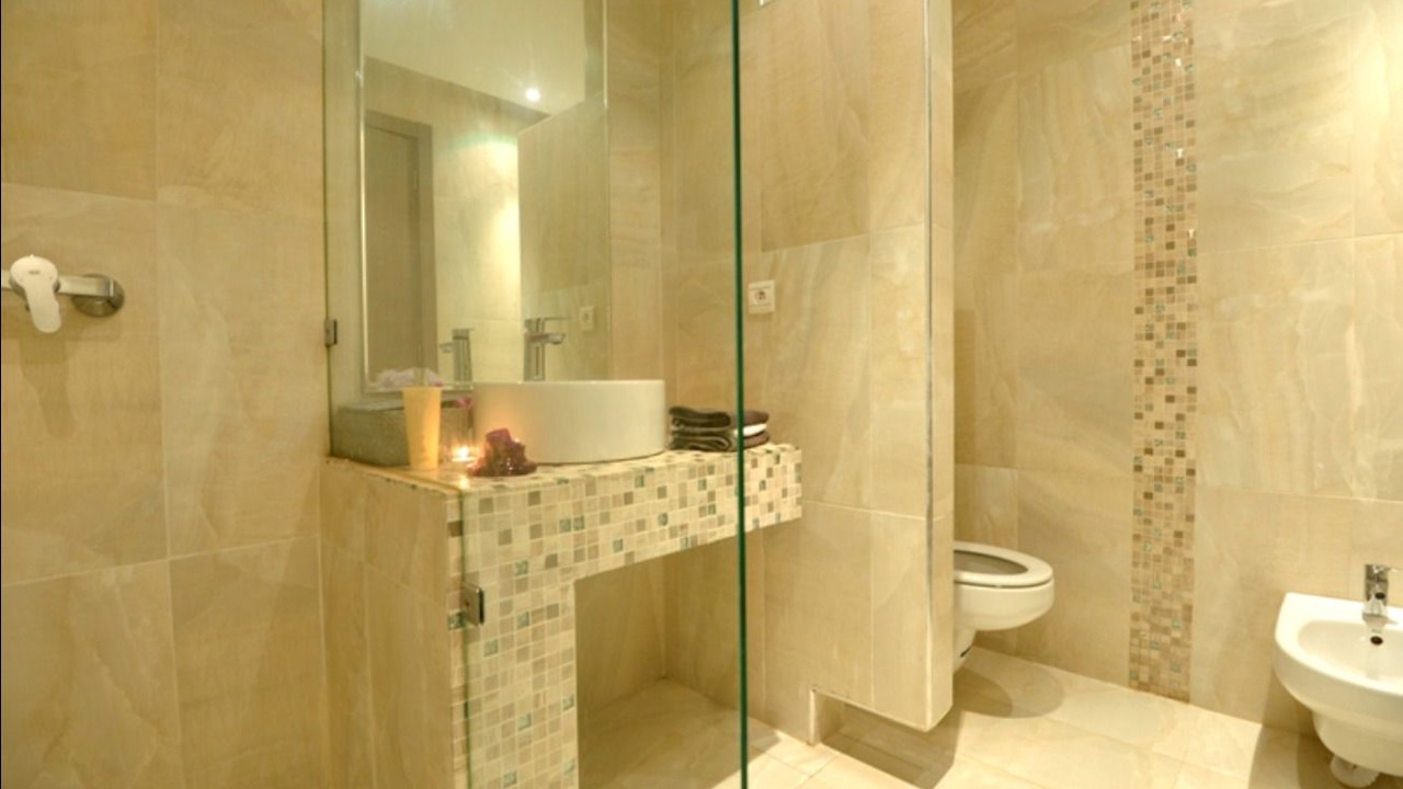 Photo of Bathroom in Pont Blondin