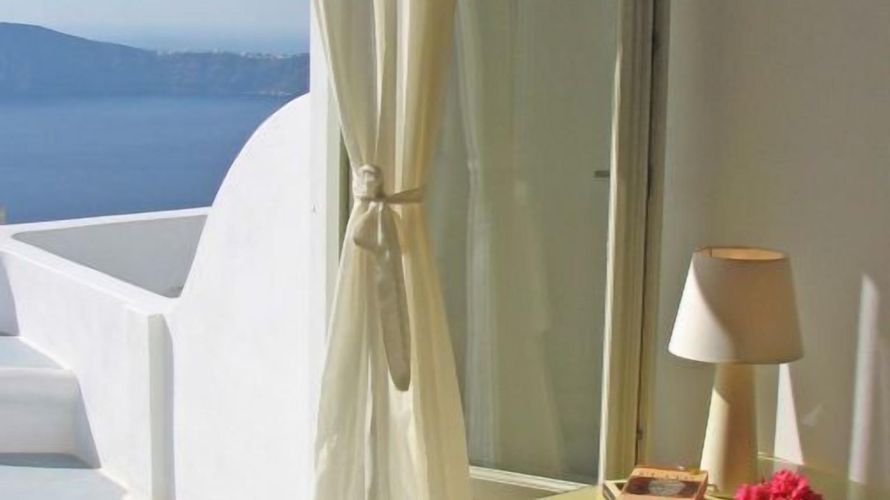 Photo of Bedroom in Imerovigli