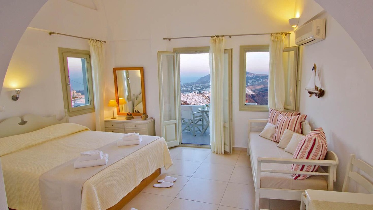 Photo of Bedroom in Imerovigli