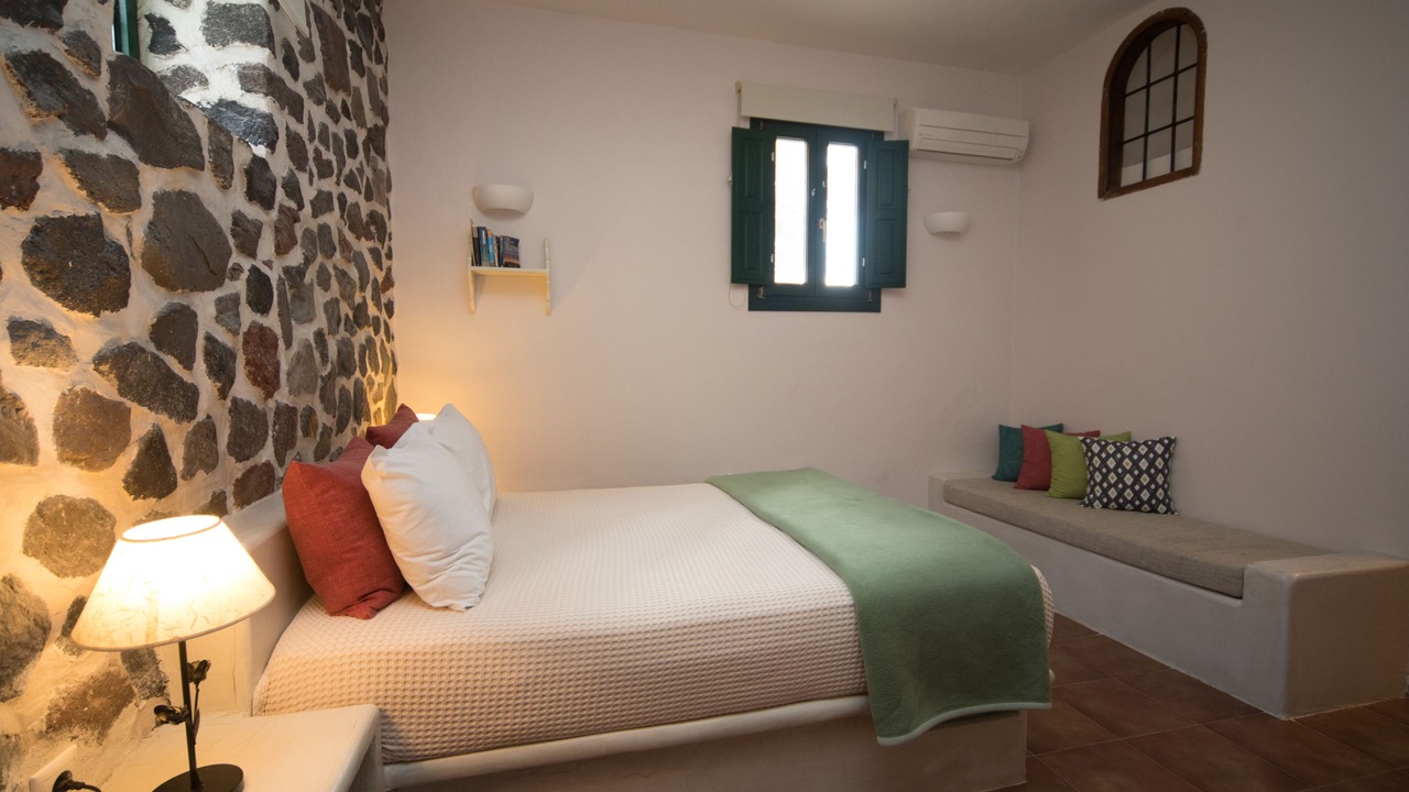 Photo of Bedroom in Fira