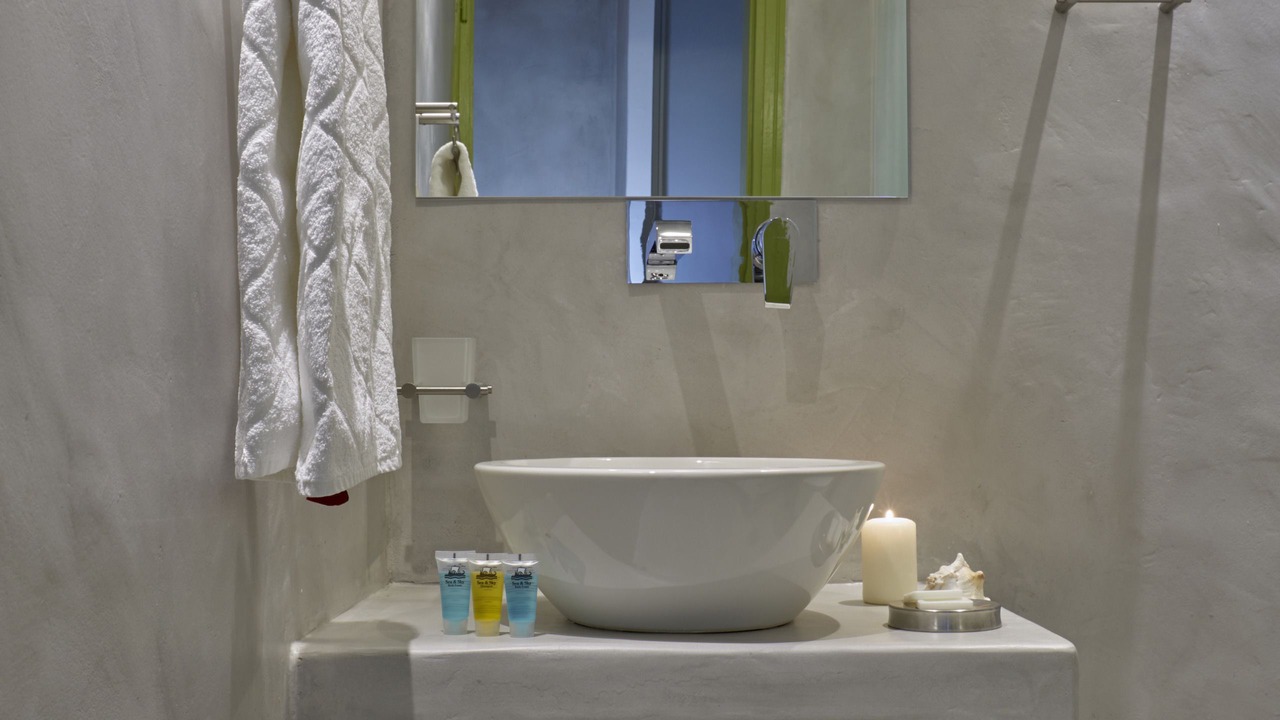 Photo of Bathroom in Kamari