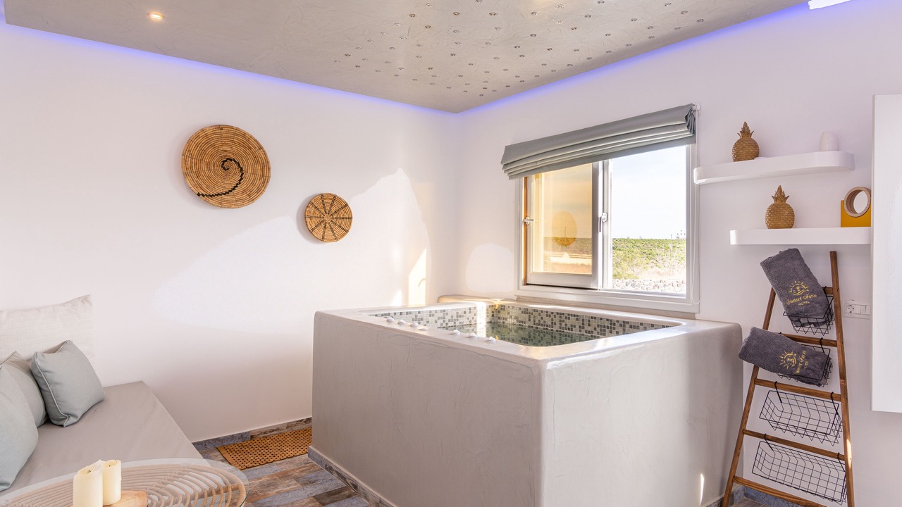 Photo of Bedroom in Akrotiri