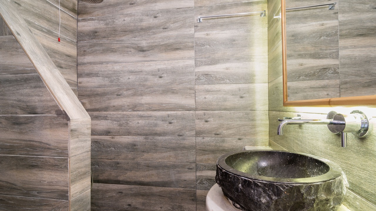 Photo of Bathroom in Akrotiri