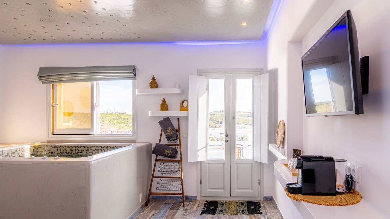 Photo of Bedroom in Akrotiri