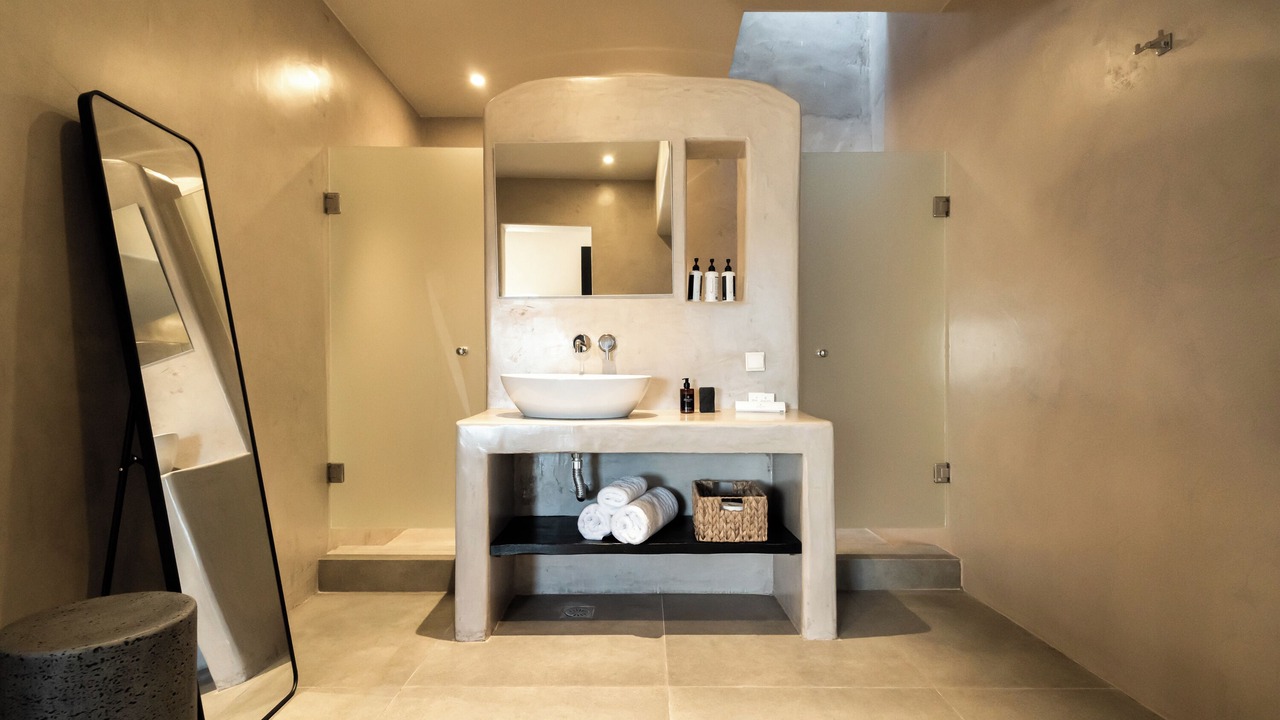 Photo of Bathroom in Akrotiri