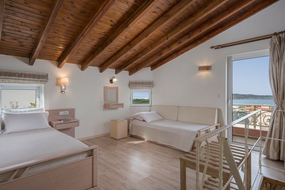 Photo of Bedroom in Stalos