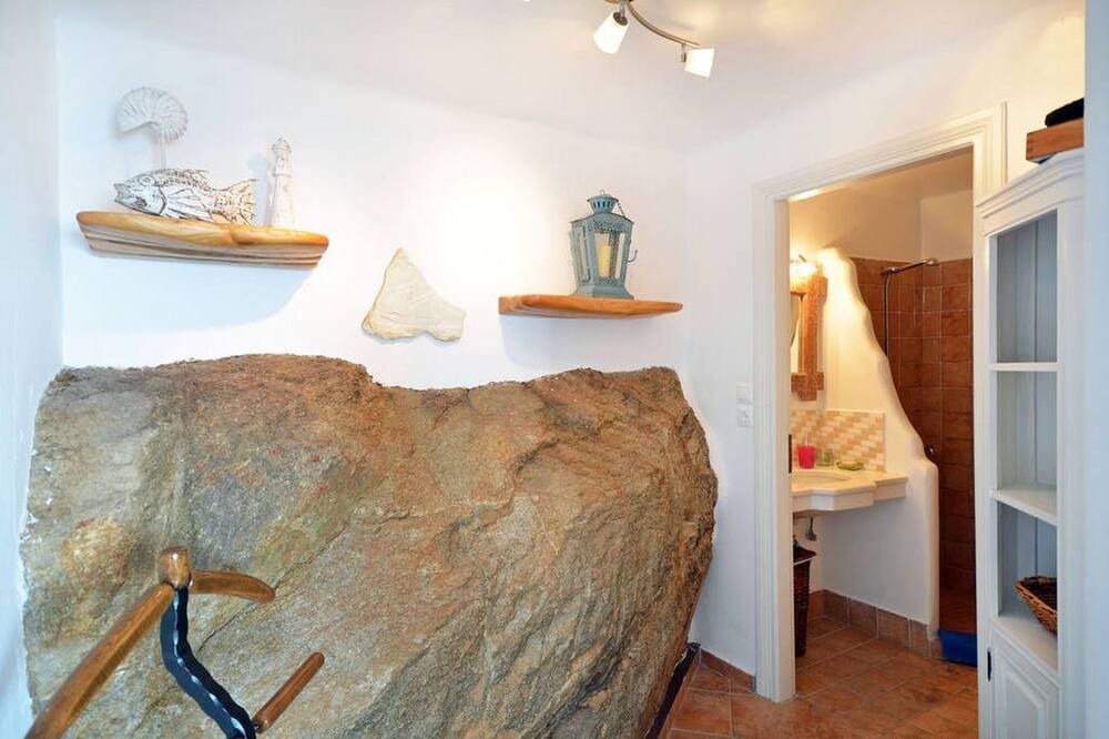 Photo of Bedroom in Faros Armenistis