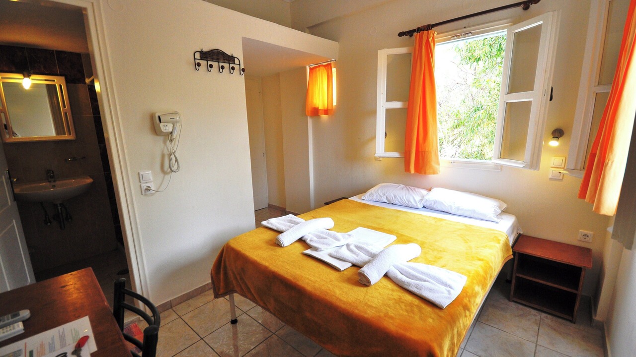 Photo of Bedroom in Fira
