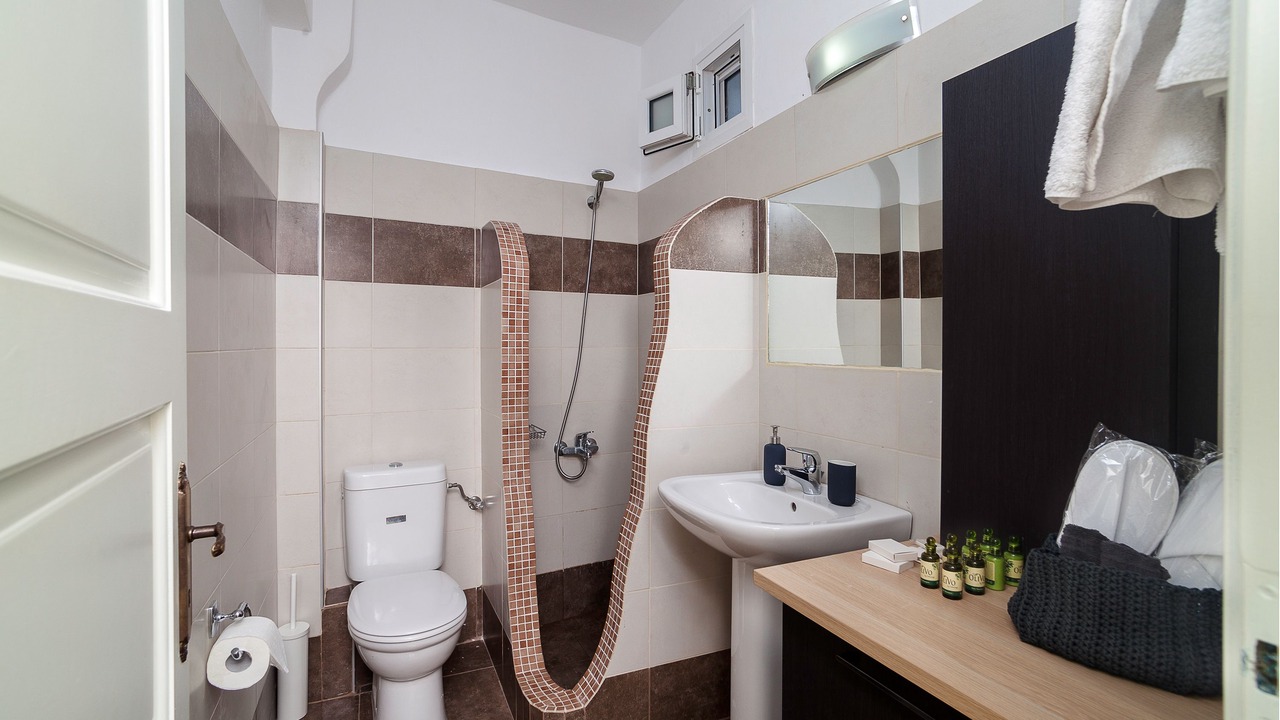 Photo of Bathroom in Akrotiri