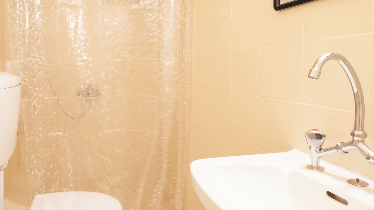 Photo of Bathroom in Fira