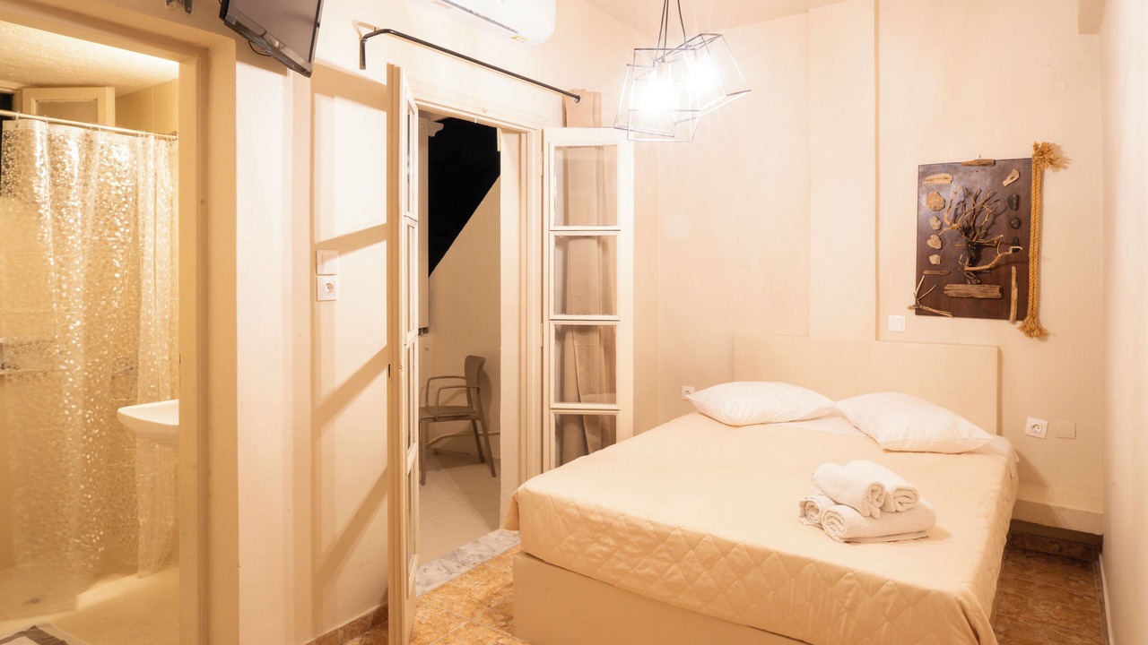 Photo of Bedroom in Fira