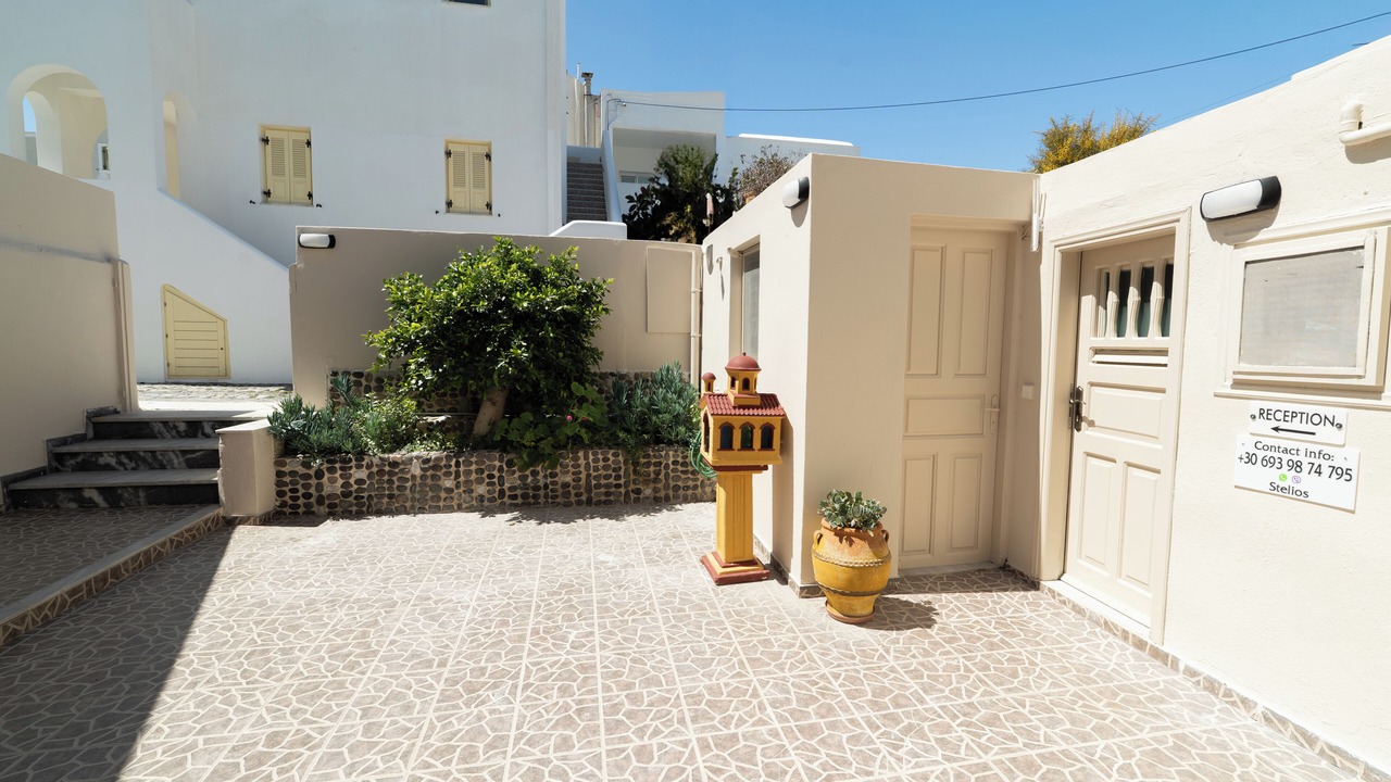 Photo of Others in Fira
