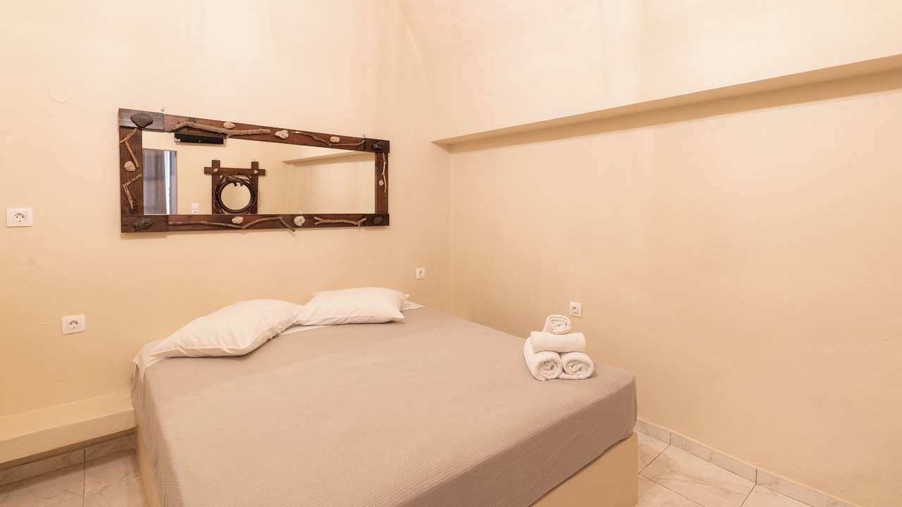 Photo of Bedroom in Fira