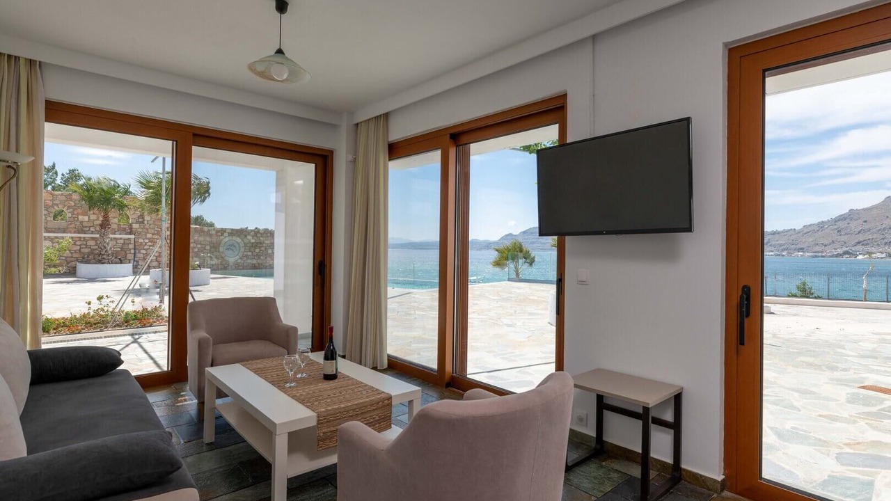 Photo of Others in Pefkos