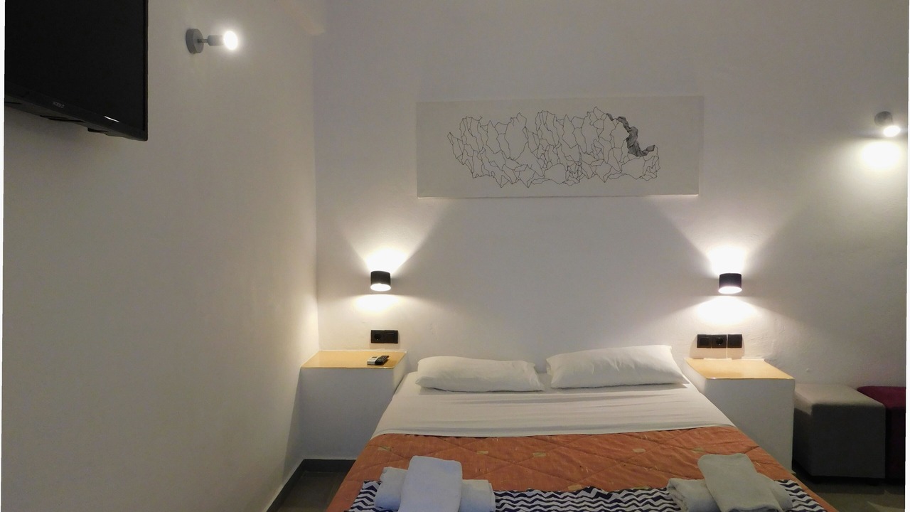 Photo of Bedroom in Perissa