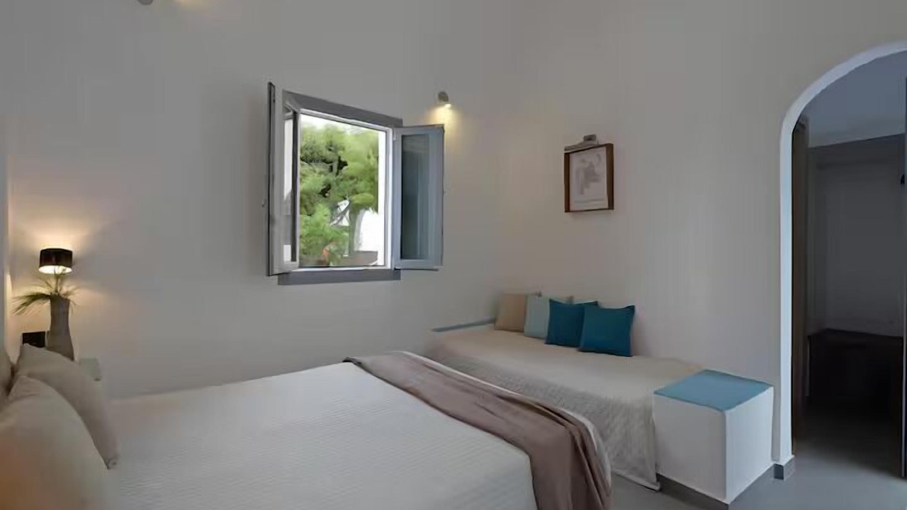Photo of Bedroom in Perissa