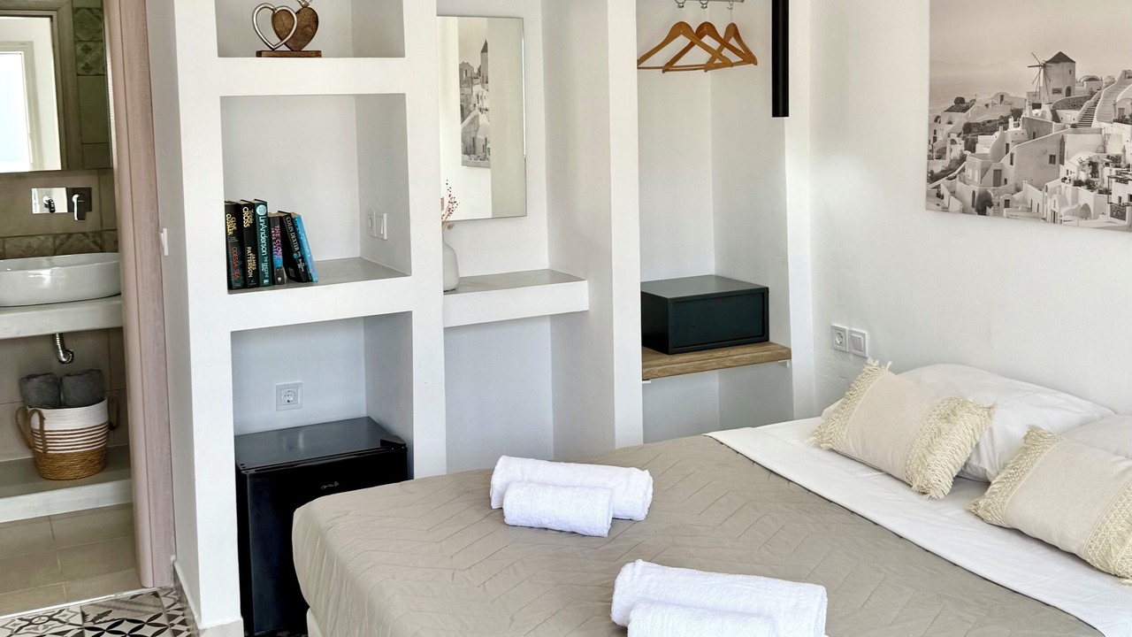 Photo of Bedroom in Fira