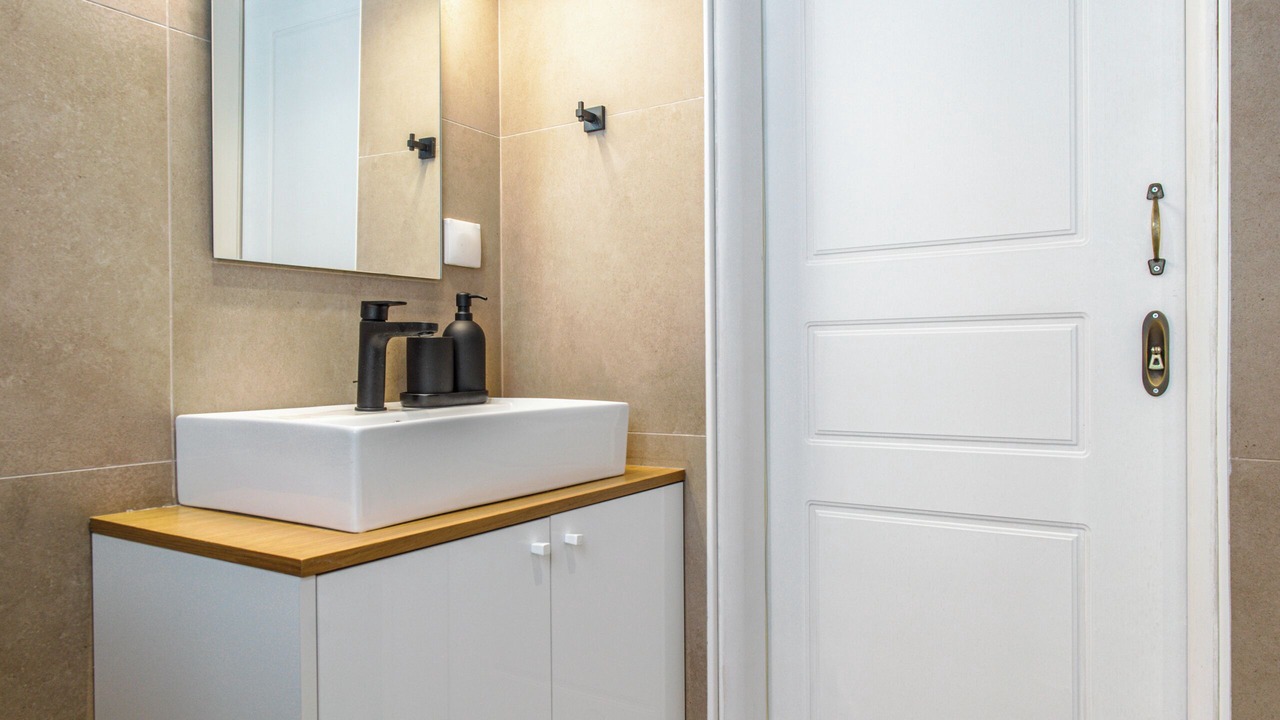 Photo of Bathroom in Monastiraki