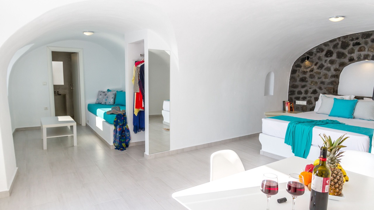 Photo of Bedroom in Fira
