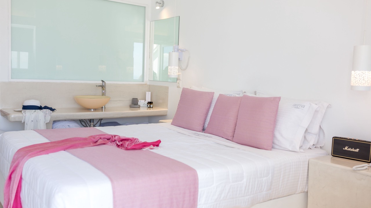 Photo of Bedroom in Fira