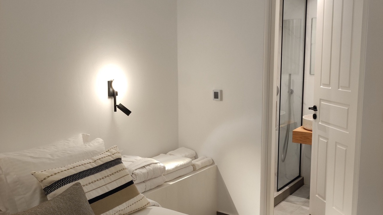 Photo of Bedroom in Messaria