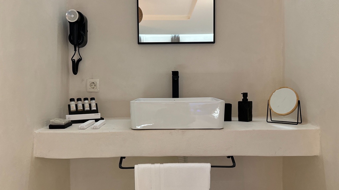 Photo of Bathroom in Exo Gonia