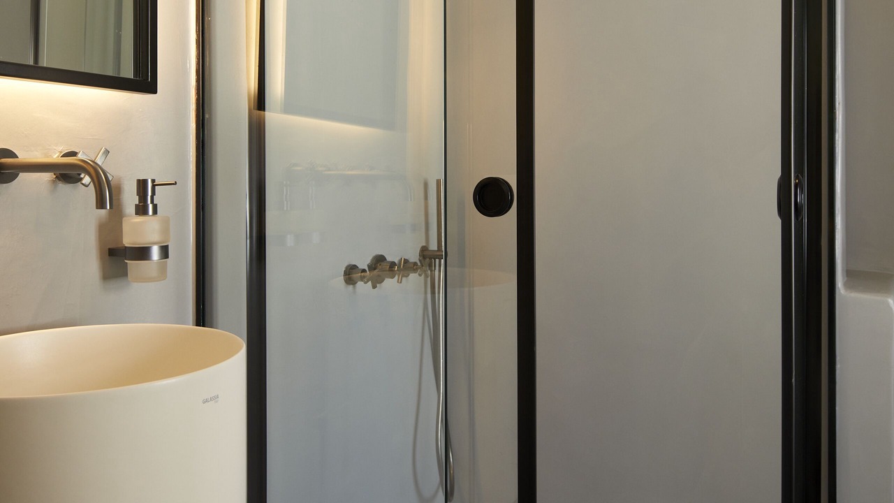 Photo of Bathroom in Akrotiri