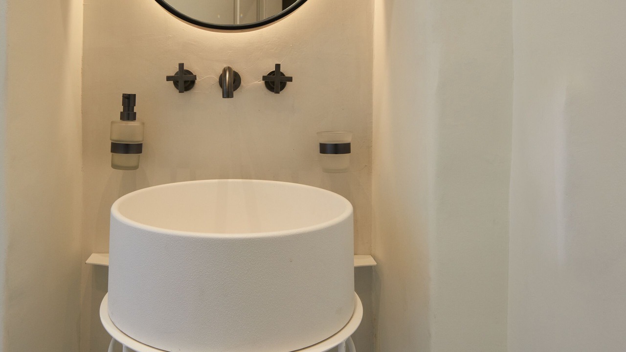 Photo of Bathroom in Akrotiri