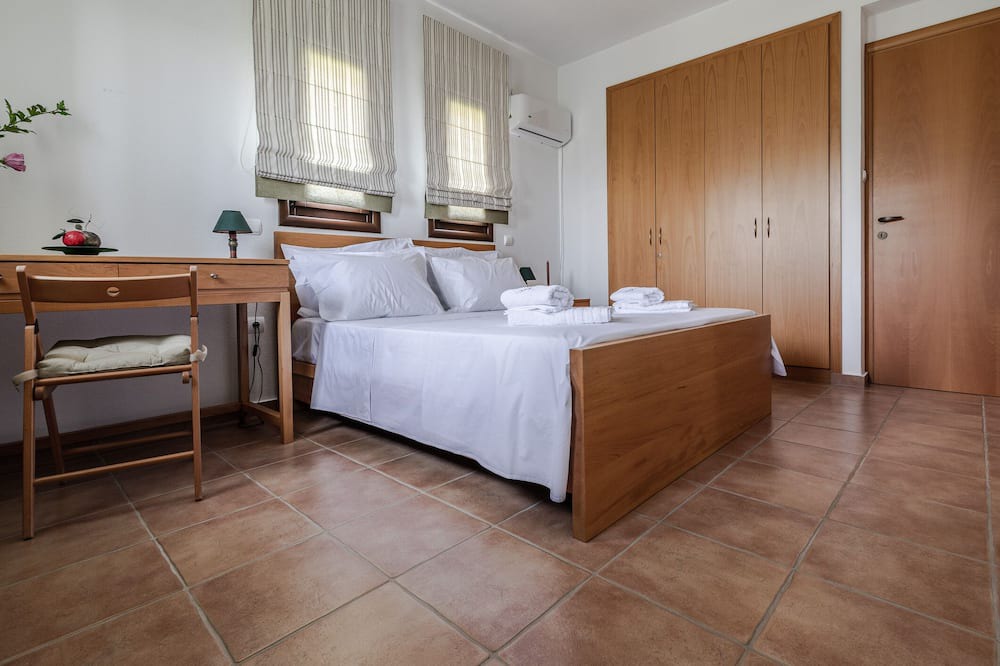 Photo of Bedroom in Koropi