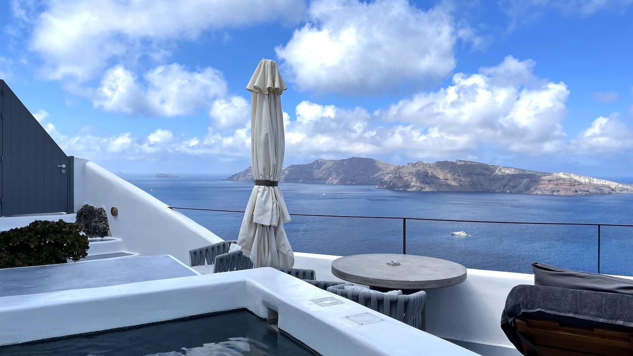 Photo of Bedroom in Oia